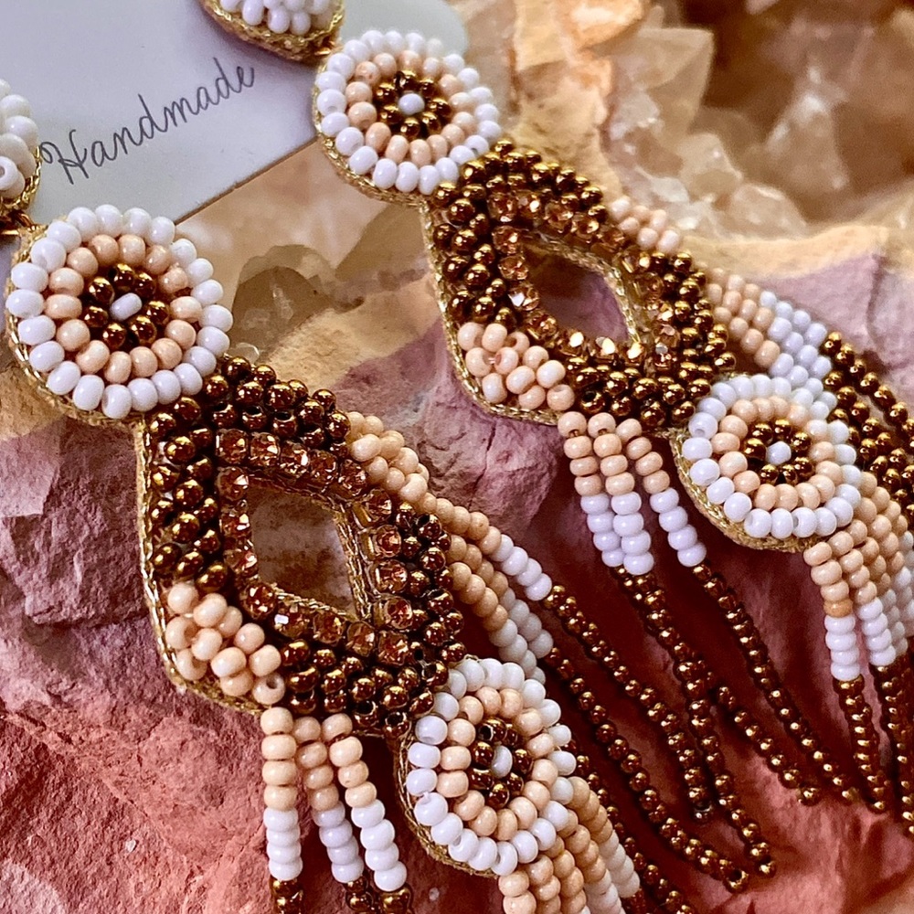 NWT Gorgeous Deepa Gurnani Beaded Chandeliers - Picture 3 of 8